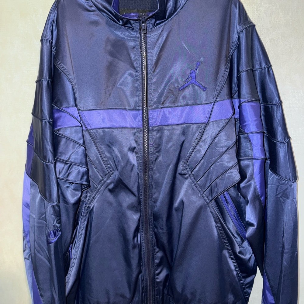 Jordan Men's Dark Blue Windbreaker